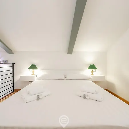 Estay - Angioy 54 Loft, Cosy Flat In * קליארי