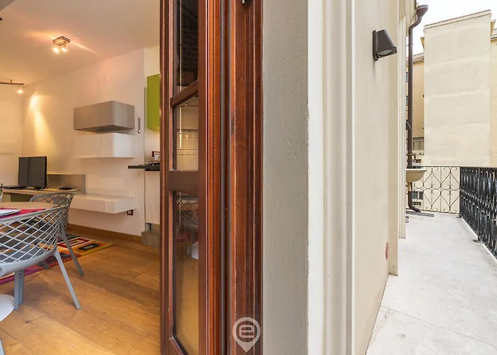 Angioy 54 Loft, Cosy Flat In *